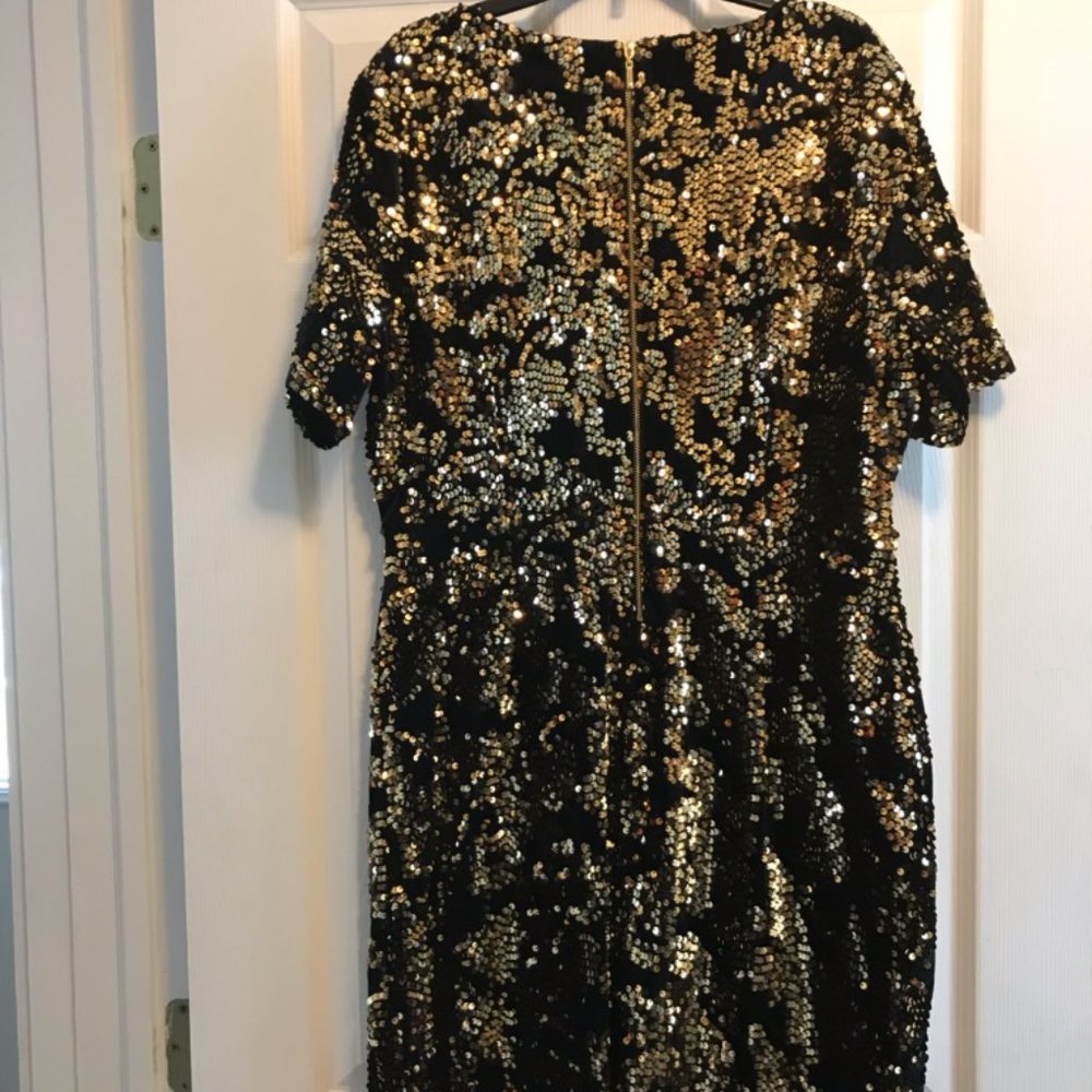 Dress - Picture 2 of 3